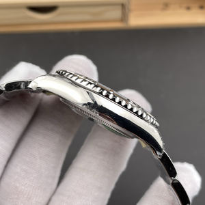 Montre mécanique de luxe en acier inoxydable avec cadran en cristal saphir à motif grille à trois couches, résistance à l'eau 3 BAR - Product Image 5