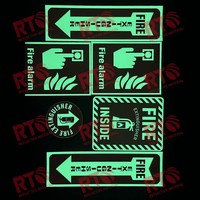 Autocollant lumineux d'avertissement de sortie de secours imprimé numériquement, autocollant en vinyle photoluminescent, matériau réfléchissant, autocollant qui brille dans le noir