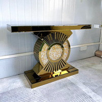 Meuble d'entrée de luxe léger doré avec miroir, console de rangement moderne et minimaliste pour villa, salon ou entrée de maison