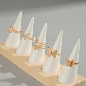 Ensemble de bagues ouvertes papillon creux créatif Bague d'amour de niche à la mode Dix ensembles de bijoux de charme pour femmes Bague bon marché en gros - Product Image 2