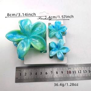 Venta al por Mayor Lote de 3 Pinzas para <span class=keywords><strong>el</strong></span> Pelo con Flores de Plumeria y Bauhinia Hawaiana en Colores Degradados Dulces de Verano para Niñas y Mujeres - Product Image 4