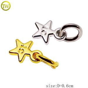 Mini logo personnalisé Bijouterie raccord étoile Forme <span class=keywords><strong>Bikini</strong></span> Métal Lettre Pendentif Bracelet en alliage de zinc Estampillé Nom Charm Tags à vendre - Product Image 2