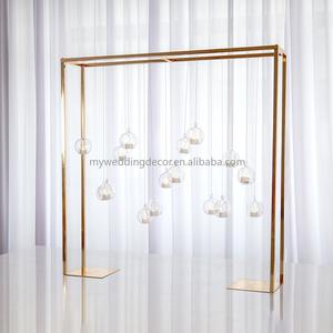 K26 Décorations de table de mariage modernes et durables de haute qualité, arche en métal doré de 90 cm avec support à fleurs pour accessoires de dîner aux chandelles - Product Image 6