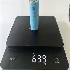 Klasse A INR21700 5000mAh 3,6V Entladung 1000 Zyklen -20 ℃ ~60 ℃   Zylindrische Lithium-Ionen-Zelle für Batteriepack-Montage - Product Image 5