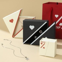 Caixa de Presente para Joias com Logo A1, Tampa Deslizante Diagonal, Flap Triangular, Embalagem Personalizada em Preto, Vermelho e Branco