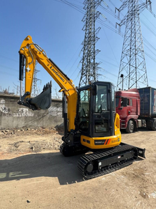 Mini-excavatrice hydraulique sur chenilles compacte 9035F avec moteur de 18,2 kW et conformité à la norme Stage V - Product Image 5