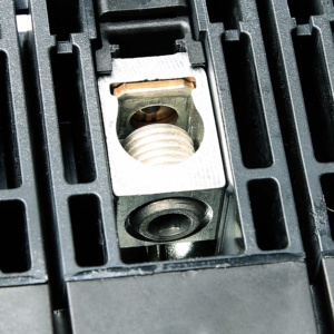 Disjoncteurs à boîtier moulé (MCCB) 3 pôles PowerPact H avec unité de <span class=keywords><strong>d</strong></span>éclenchement thermomagnétique homologuée 65 kA 600 V HGA36020 - Product Image 4