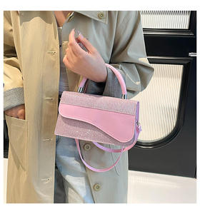 Bolso de mujer de moda, estilo casual, con diseño de estrellas brillantes, bolso de hombro tipo saddle. - Product Image 2