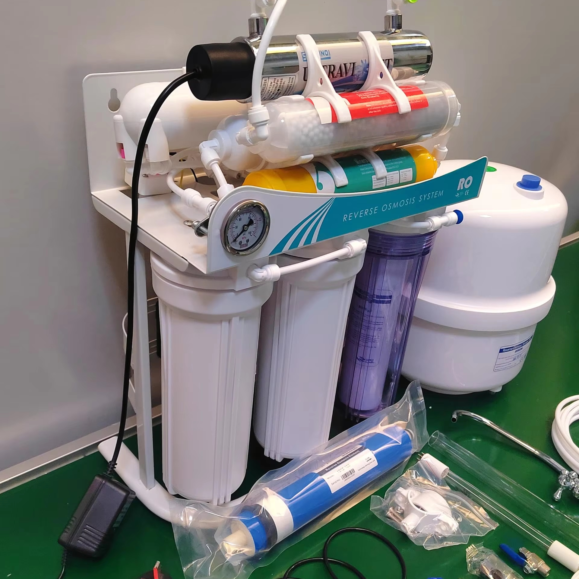 8-Stage Self-Cleaning UV 100GPD Reverse Osmosis Electric Plastic Filter System Battery Operated Efficient Water Hotels Cars RVs