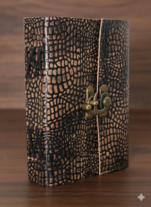 สมุดบันทึกหนังจระเข้ลายนูนทำมือ ปกสีบรอนซ์แบบเรียบง่าย พร้อมกระดาษขอบหยัก สไตล์วินเทจ - Product Image 6