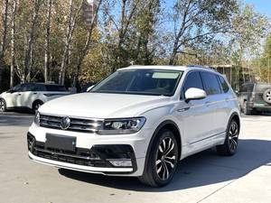 Elegante e Inteligente 2021 para <span class=keywords><strong>Tiguan</strong></span> L <span class=keywords><strong>R</strong></span>-<span class=keywords><strong>Line</strong></span> 2.0T Turbo FWD Interior Oscuro Equipado con Funciones para la Comodidad Urbana - Product Image 2