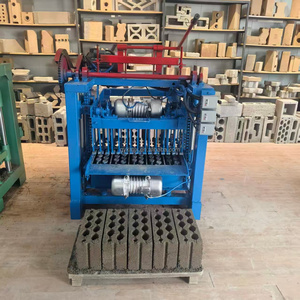 Máquina Compacta de Ladrillos de Estructura Resistente 4-35, Máquina para Fabricar Ladrillos con 8 Agujeros Tipo Huevo de Ganso, Máquina Formadora de Bloques de Cemento - Product Image 2