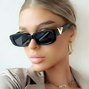 Gafas de Sol Rectangulares con Logotipo Personalizado, Diseño Retro de Lujo, Color Jelly, Protección UV400, Montura de Ojo de Gato Colorida para Mujer - Product Image 1