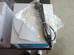 Laboratório TD4C Centrífuga de baixa velocidade 8 buracos 12 buracos Laboratório Centrífuga 4000rpm - Product Image 3