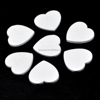 100 pièces découpées au laser en bois Scrapbook décorations de fête rouge amour coeur forme décor en bois Mini artisanat pour la décoration de mariage
