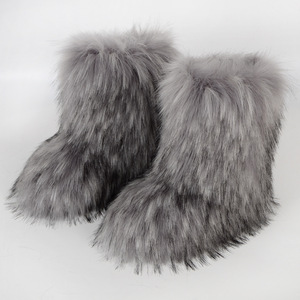 Stivali da Neve Chic in Finta Pelliccia, Morbidi, per Autunno/Inverno, con Soletta in PVC Antiscivolo per Climi Freddi e Attività all'Aperto - Product Image 5