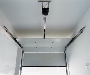 Porte sectionnelle industrielle en alliage d'aluminium, fabrication directe d'usine, certifiée CE, résistance au feu 4h, porte électrique robuste à ouverture par le haut - Product Image 5