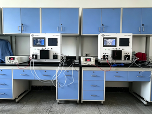 Unité expérimentale de réfrigération thermoélectrique avec écran tactile HMI pour la surveillance en temps réel des paramètres du cycle de refroidissement Peltier - Product Image 2