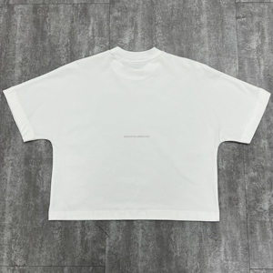 เสื้อยืดโอเวอร์ไซส์พิมพ์ลายกราฟิกแบบสตรีทแวร์ ตกแต่งมุกและคริสตัล ทรงบ็อกซี่ ไหล่ตก รับสกรีนโลโก้ตามสั่ง ขายส่ง - Product Image 2