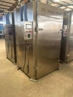 Fumoir à saucisses automatique multifonction à haute productivité et haute capacité Machine à fumer et à sécher le poisson