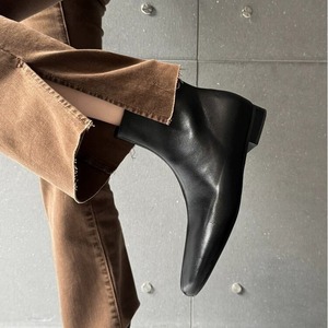 Botines Cortos Cómodos de Estilo Coreano Minimalista 2026 con Abertura Lateral y Boca en V, Punta Cuadrada y Tacón Plano - Product Image 4