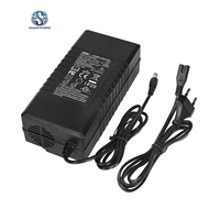 Cargador de 42V-54.6V 2A DC2.1 Resistente al Agua de Fácil Instalación para Scooter, Enchufe EU/UK/US, Cabezal M1 de Plástico