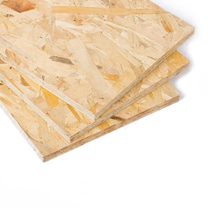 Surface finie de taille du <span class=keywords><strong>contreplaqué</strong></span> 4x8 de panneau d'<span class=keywords><strong>Osb</strong></span> de 18mm 9mm <span class=keywords><strong>pour</strong></span> l'usage extérieur <span class=keywords><strong>pour</strong></span> le revêtement de sous-<span class=keywords><strong>plancher</strong></span> et de toit - Product Image 4