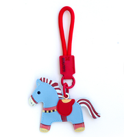 Nouveau luxe en cuir passe-temps cheval porte-clés ornements voiture accessoires sac portefeuille décor pendentifs en cuir élégant porte-clés porte-clés