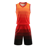 Erkekler İçin Gradyan Renkli Basketbol Forması Seti Kolsuz V Yaka Nem Emici Polyester Üniforma Spor Giyim Her Mevsim