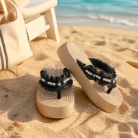 Tongs de plage personnalisées OEM pour femmes, antidérapantes, en EVA, à plateforme, ornées de perles, en tulle noir, à volants, avec corde scintillante