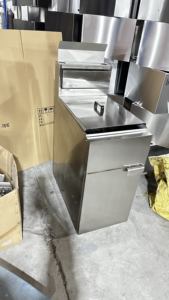 <span class=keywords><strong>Friteuse</strong></span> à <span class=keywords><strong>gaz</strong></span> <span class=keywords><strong>FryMaster</strong></span> <span class=keywords><strong>Friteuse</strong></span> à poulet industrielle/<span class=keywords><strong>Friteuse</strong></span> à poulet frit/<span class=keywords><strong>Friteuse</strong></span> commerciale Vente - Product Image 2