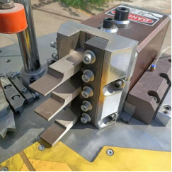 Máquina de Alta Calidad para Engarzar y Combinar Esquinas de Ventanas de Aluminio - Product Image 2