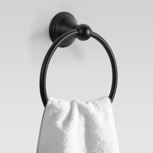 طقم حمام Filta الأكثر مبيعًا مع طقم منشفة حلقية للحمام حامل ورق تواليت مثبت على الحائط