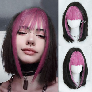 <span class=keywords><strong>Parrucca</strong></span> Corta Bob YK2 per Donne, Capelli Corti Lisci Grigio-Bianco con Frangia, Stile Loli, Alta Qualità, Copertura Completa, Sintetica Resistente al Calore - Product Image 6