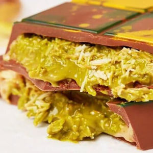 بيع بالجملة شوكولاتة الكنافة بالفستق على طريقة دبي OEM لوح شوكولاتة بزبدة الكاكاو النباتية حشوة مربى الكنافة بكميات كبيرة - Product Image 2