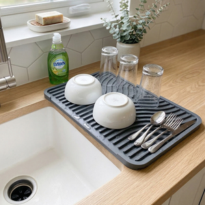 <span class=keywords><strong>Tapis</strong></span> <span class=keywords><strong>de</strong></span> séchage en silicone personnalisé pour évier <span class=keywords><strong>de</strong></span> <span class=keywords><strong>cuisine</strong></span> et salle <span class=keywords><strong>de</strong></span> bain, isolant thermique, pour la vaisselle - Product Image 1