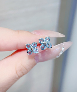 เครื่องประดับซินฟลาย ต่างหูเพชรพลอยอะความารีนธรรมชาติ 1 กะรัต ทอง 18K รูปใบโคลเวอร์สี่แฉกนำโชค ของขวัญเครื่องประดับอัญมณีชั้นดีสำหรับผู้หญิง - Product Image 5