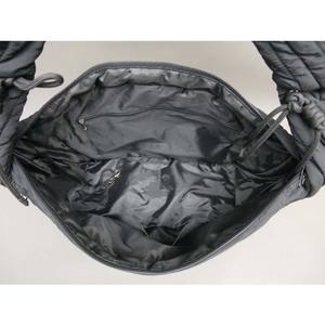 Servicio de Diseño y Desarrollo de Bolsos de Nailon Suaves Personalizados de Fábrica |   Creación de Bolsos Hobo Acolchados Personalizados para Mujeres - Product Image 6