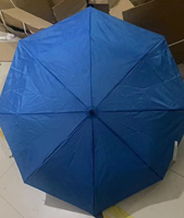 Parapluie pliant léger et pas cher, impression de logo personnalisé, protection UV, vente en gros, cadeau promotionnel pour entreprise