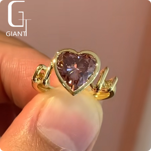 แหวนรูปหัวใจ เพชรแดงเพาะเลี้ยงในห้องปฏิบัติการ รับรองโดย IGI แหวนหมั้นหรูหราสั่งทำพิเศษสำหรับผู้หญิง ทองคำแท้ 9k 10k 14k - Product Image 1