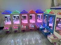 Distributeurs automatiques de peluches commerciaux personnalisés avec griffes, lumières LED clignotantes et effets sonores pour centre de jeux