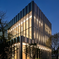 Système de façade murale extérieure en panneaux creux en aluminium perforé sur mesure, revêtement poudré, ignifuge et imperméable