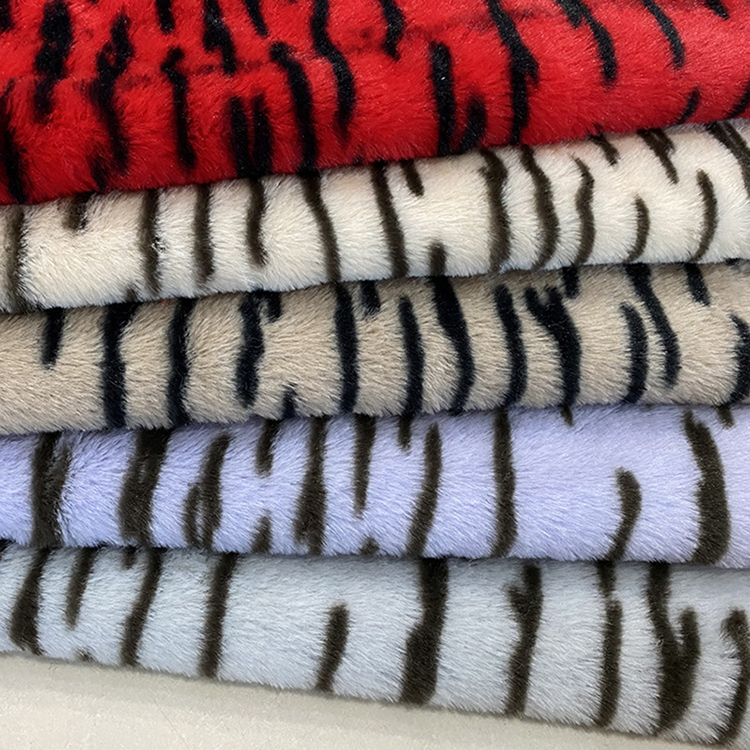 Soft 100% Polyester Tiger Pattern Printed 20mm Pv Plush Mink Throw Fabric, Lingt Fake Rabbit Faux Fur Fabric By The Meter