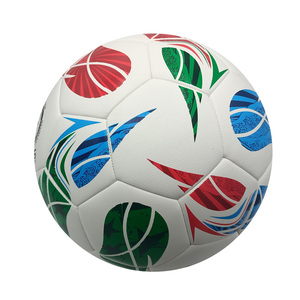 Ballon de football de haute qualité, design tendance, durable, à prix avantageux, pour usage intérieur/extérieur, en vente - Product Image 6