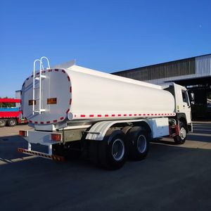 Camión <span class=keywords><strong>Cisterna</strong></span> de Combustible Pesado SINOTRUCK HOWO 6X4 de 10 Ruedas, Diésel, 37000 <span class=keywords><strong>Litros</strong></span>, para Transporte de Petróleo, en Venta en Kenia, Precio Bajo - Product Image 4