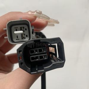 Conector de Sensor de Oxígeno Senwitt 234-5013, 4 Pines, Recto, Macho, Negro, para Mazda L33X188G1 - Product Image 1