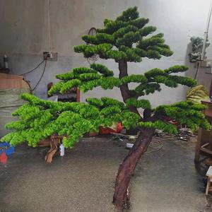 Arbre de pin artificiel en PE de grande taille personnalisé XinQi, écologique, cylindrique, en pot, pour l'intérieur/l'extérieur, hôtels, jardins - Product Image 4