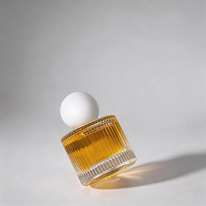 <span class=keywords><strong>Parfum</strong></span> féminin frais, floral et fruité, longue tenue, pur et séduisant - Product Image 3