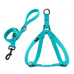 De moda personalizada diseño especial resistente al agua suave de goma de <span class=keywords><strong>PVC</strong></span> de plástico para mascotas, <span class=keywords><strong>Collar</strong></span> de perro de la correa y arnés Set - Product Image 4