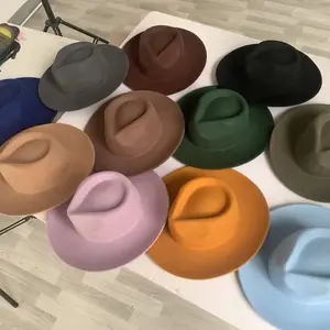 Bán Buôn Trong Kho 2023 Mới Sang Trọng Chất Lượng Cao Colour Sombreros Unisex Phụ Nữ Người Đàn Ông 100% Len Cảm Thấy Rộng vành Fedora Mũ